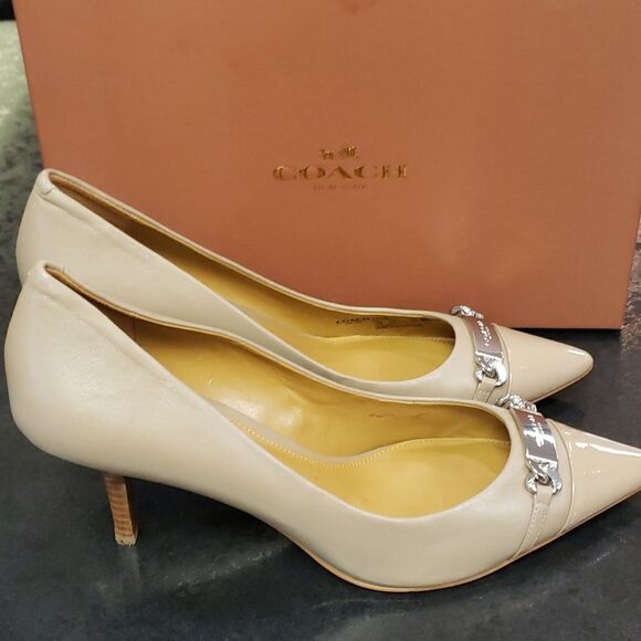 Coach heels - Picture 4 of 6